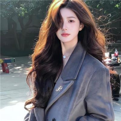 瓶中美人